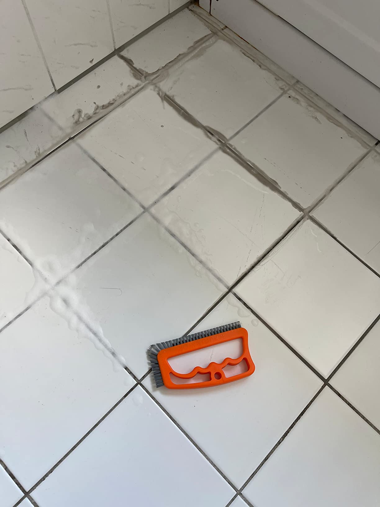 Fuginator Fugenbürste Neongelb für Schimmel Tiefenreinigung